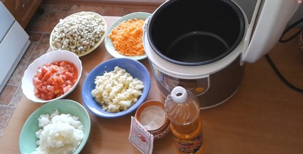 Блюда из баклажанов. Рецепты с мясом, кабачками в духовке, мультиварке, на сковороде