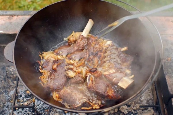 Блюда из баклажанов. Рецепты с мясом, кабачками в духовке, мультиварке, на сковороде