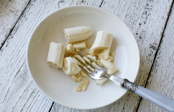 Оладьи из прокисшего молока. Как приготовить пышные, тонкие и вкусные. Фото