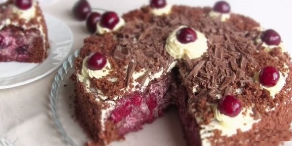 Пирог с вишней в духовке. Рецепты из дрожжевого, песочного, слоеного, сдобного теста