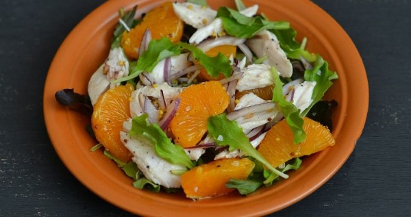 Салаты с грудкой курицы. Рецепты слоями с яйцами, ананасами, огурцами с фото, видео