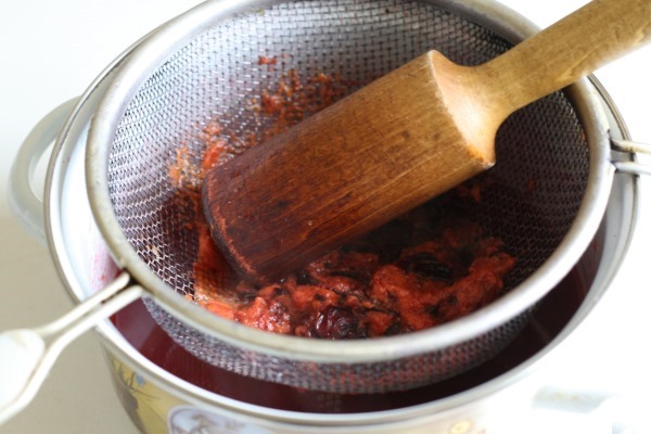 Сливянка с водкой, дрожжами, косточками, на спирту. Рецепты, как приготовить в домашних условиях