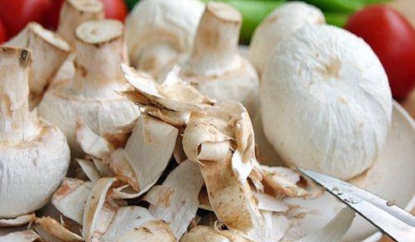 Запеченная курица с картошкой в духовке целиком, в рукаве, фольге с грибами, яблоками