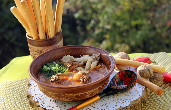 Харчо из говядины. Классический рецепт с рисом, картошкой пошагово