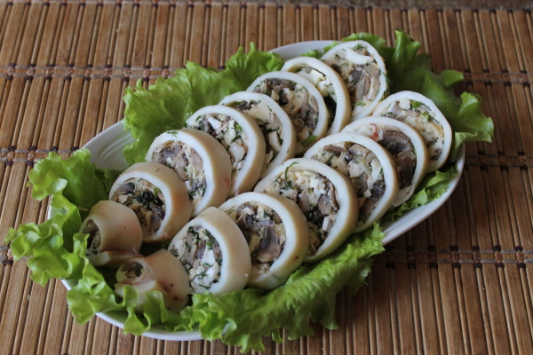 Кальмар фаршированный. Рецепты простые, вкусные в духовке, мультиварке пошагово