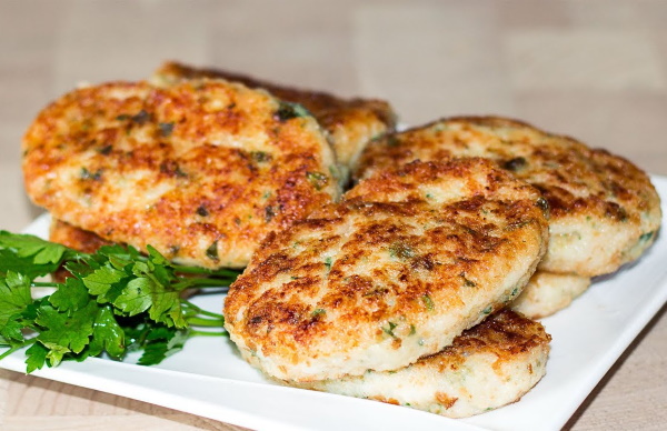 Котлеты из рыбного фарша. Рецепты с фото из трески, минтая, щуки с мясом