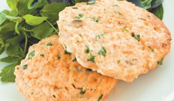 Котлеты из рыбного фарша. Рецепты с фото из трески, минтая, щуки с мясом