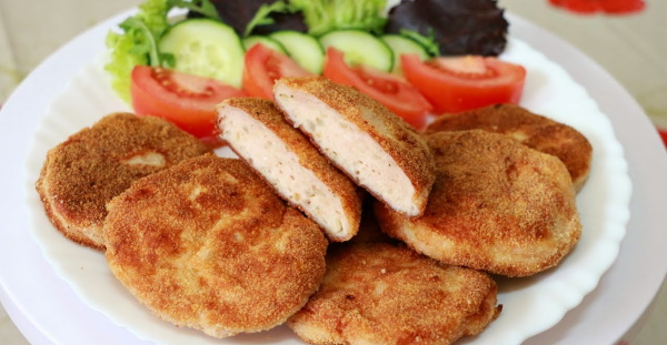 Куриный фарш. Что приготовить быстро и вкусно, рецепты в духовке, мультиварке
