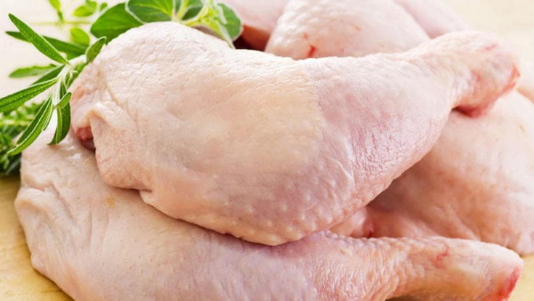 Курица по-французски с картошкой в духовке. Рецепт с помидорами и без