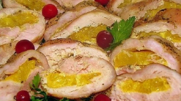 Начинка для куриных рулетиков в духовке из грудки, окорочков, бедер пошагово