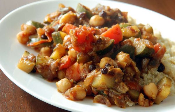 Рагу из кабачков и баклажанов, картофеля с мясом. Рецепты на зиму в мультиварке, духовке, на сковороде