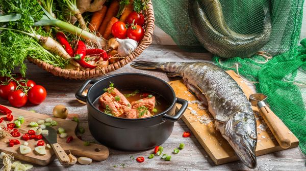 Щука. Рецепты приготовления в духовке, мультиварке фаршированной, жареной, запеченной