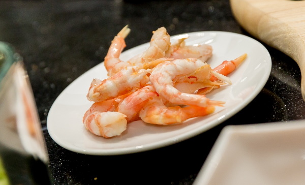 Столичный салат. Рецепт классический с курицей, говядиной, мясом, колбасой, рыбой, огурцами
