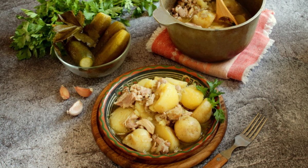 Тушеная индейка с картошкой. Рецепты в мультиварке, духовке, казане