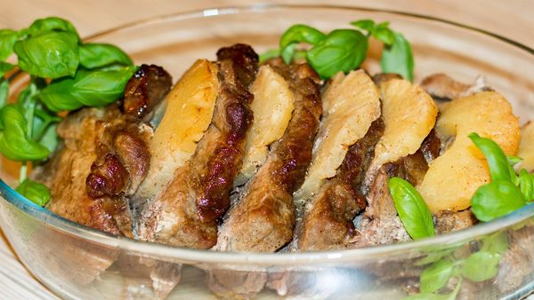 Запеченная свинина в духовке. Рецепты в фольге, как приготовить пошагово с фото