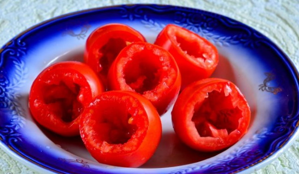Фаршированные помидоры в духовке с мясным фаршем, сыром, чесноком, грибами, рисом, шпротами. Рецепты