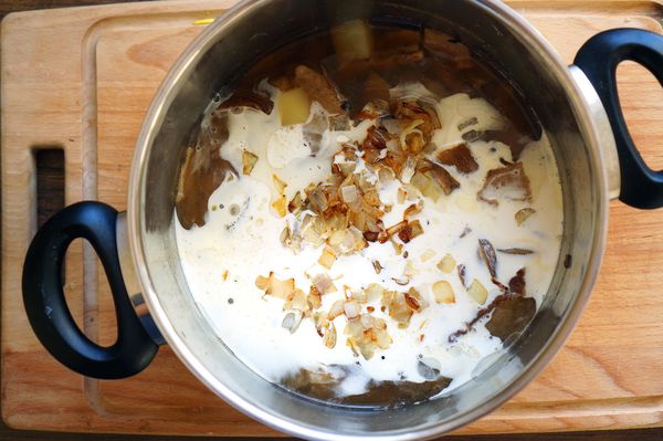 Гречка с грибами и курицей. Рецепты в духовке, мультиварке, горшочке в сливочном, томатном соусе