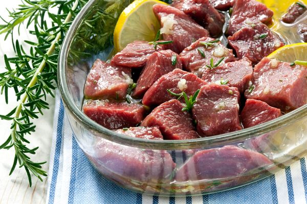 Гречка с мясом в горшочках в духовке, микроволновке. Рецепты со сметаной, сыром, грибами, сливками