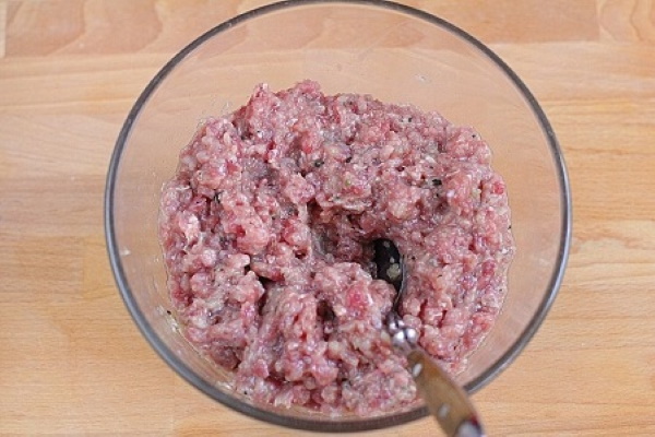 Хинкали по-грузински. Рецепт с мясом, как сделать фарш, тесто пошагово от шеф-повара