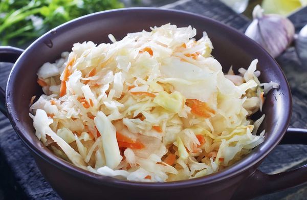 Капуста Провансаль. Классические рецепты на зиму с перцем болгарским, свеклой, виноградом, яблоками, изюмом