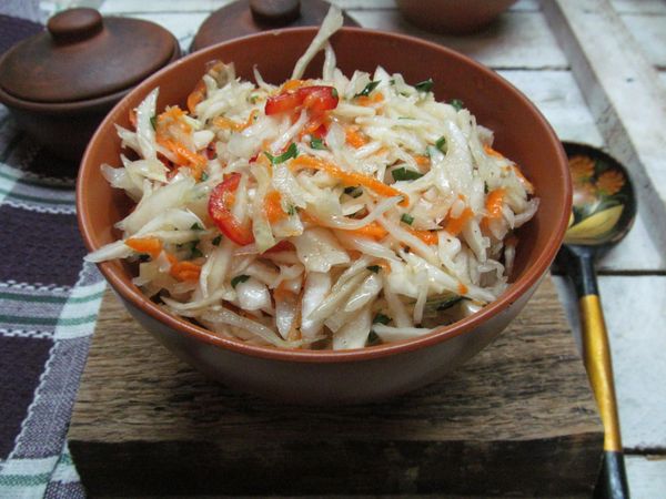 Капуста Провансаль. Классические рецепты на зиму с перцем болгарским, свеклой, виноградом, яблоками, изюмом