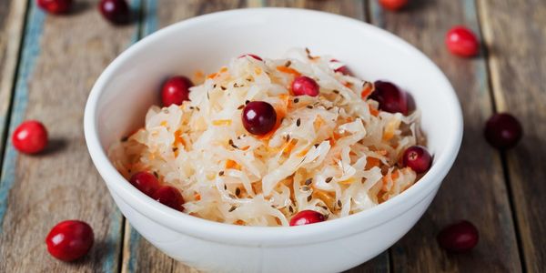 Капуста Провансаль. Классические рецепты на зиму с перцем болгарским, свеклой, виноградом, яблоками, изюмом