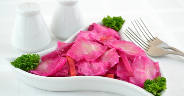 Капуста со свеклой и чесноком быстрого приготовления с уксусом, маслом, морковью по-грузински, корейски, армянски