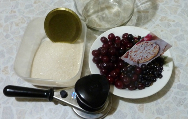 Компот вишня с корицей. kompot iz vishni na zimu retsept 9. Компот вишня с корицей фото. Компот вишня с корицей-kompot iz vishni na zimu retsept 9. картинка Компот вишня с корицей. картинка kompot iz vishni na zimu retsept 9. Наступил сезон заготовок на зиму. Пора уже всем задуматься и о приготовлении компота. Я вам настоятельно рекомендую сварить его со спелой вишней. С этой ягодой компот всегда получается особенным! Обычно за всеми застольями вишнёвый напиток уходит моментально. Его употребляют и взрослые, и ребятишки.