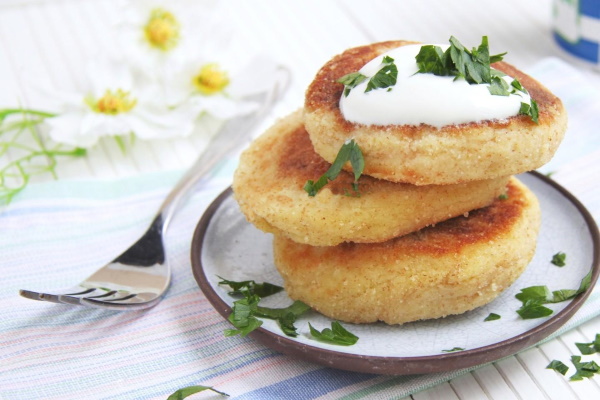 Котлеты из картофельного пюре. Рецепт с фаршем, сыром, грибами, начинкой на сковороде, в духовке, мультиварке