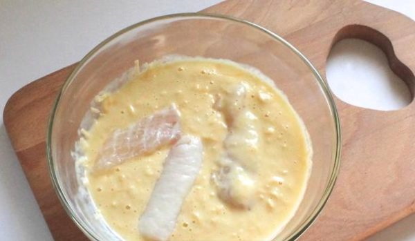 Курица в кляре на сковороде. Рецепты отбивных, филе с майонезом, сыром
