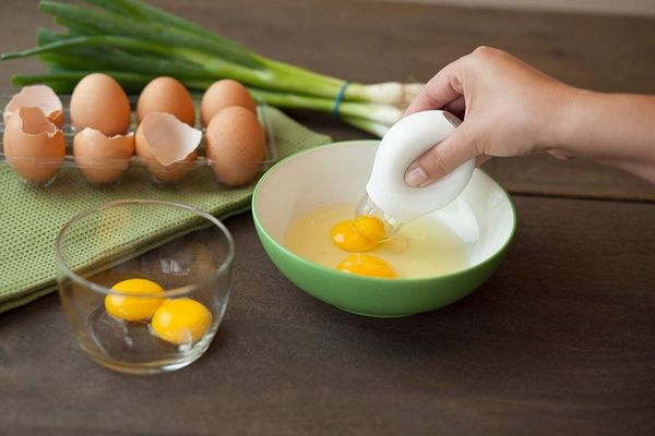 Блины на простокваше. Рецепты тонких, с дырочками, пышных, с кипятком, дрожжами, содой, яйцами