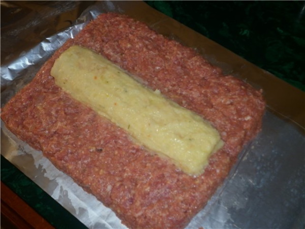 Фарш с картошкой в духовке. Рецепт с сыром, помидорами, по-французски, в горшочках, пирог