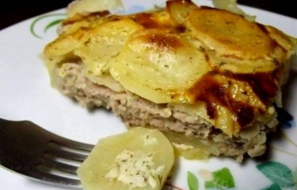 Фарш с картошкой в духовке. Рецепт с сыром, помидорами, по-французски, в горшочках, пирог