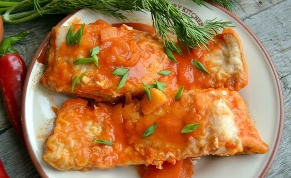 Филе горбуши в духовке. Рецепты с картошкой, овощами, помидорами, сыром в фольге, рукаве, пергаменте