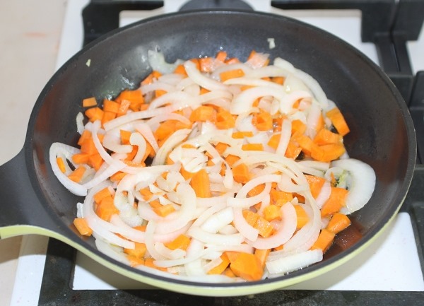 Кабачки тушеные с картошкой, помидорами, мясом, капустой, фаршем в мультиварке, духовке, на сковороде