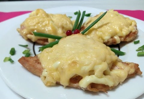 Горячие праздничные блюда из мяса свинины, говядины, курицы. Рецепты, легкие в приготовлении
