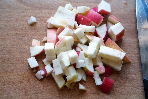 Салат из крабовых палочек и пекинской капусты. Рецепты вкусные с сухариками, кукурузой, огурцом, помидорами
