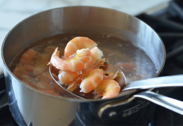Салаты из креветок простые и вкусные с яйцом, огурцом, помидором, ананасом