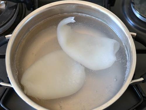 Салаты с кальмаром и яблоком. Рецепты с яйцом, огурцом свежим, маринованным, горошком