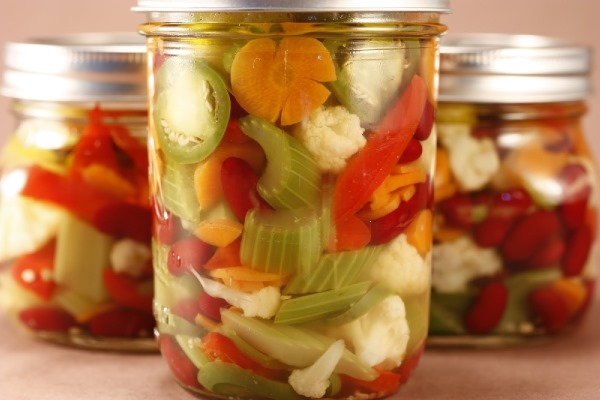 Салат с цветной капустой. Рецепты с помидорами, курицей, крабовыми палочками, апельсинами, брокколи