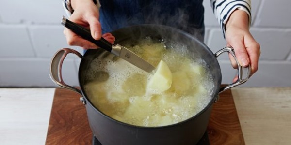 Салат с цветной капустой. Рецепты с помидорами, курицей, крабовыми палочками, апельсинами, брокколи
