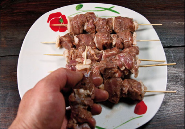 Шашлык в банке в духовке из свинины, курицы, говядины. Рецепт вкуснее, чем на мангале в собственном соку, соевом соусе, пиве