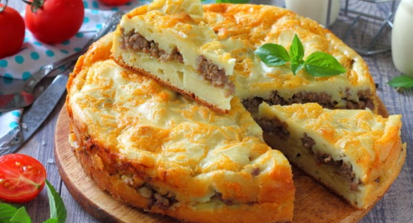 Фарш с картошкой в духовке. Рецепт с сыром, помидорами, по-французски, в горшочках, пирог