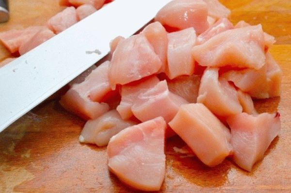 Заливной пирог с картошкой и курицей. Рецепт в духовке, мультиварке на кефире, майонезе, молоке, сметане. Фото пошагово