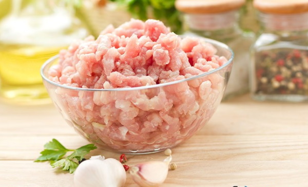 Блинчики с мясом. Рецепты с фаршем, рисом, грибами, капустой, яйцом, картошкой на молоке, кефире, воде