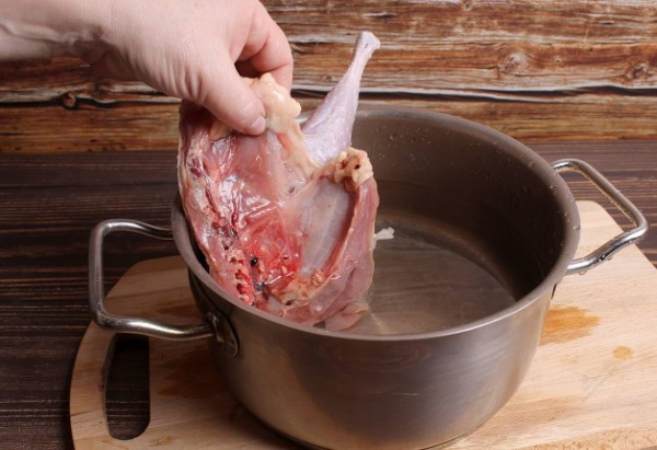 Блюда из фазана. Рецепты простые, вкусные в рукаве, духовке, мультиварке с грибами, картофелем, сливками