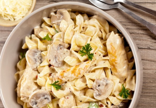 Как сделать подливу для макарон с мясом и без, из томатной пасты, муки, помидор, кетчупа
