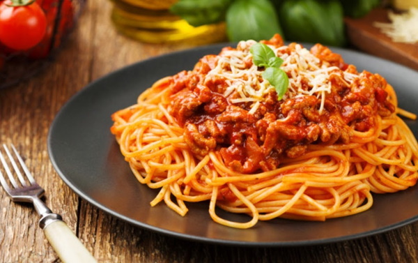 Как сделать подливу для макарон с мясом и без, из томатной пасты, муки, помидор, кетчупа