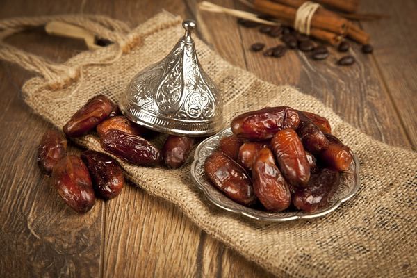 Конфеты домашнего приготовления. Рецепты из сухофруктов, орехов, смеси Малютка, сухого молока, тыквы, фиников, чечевицы