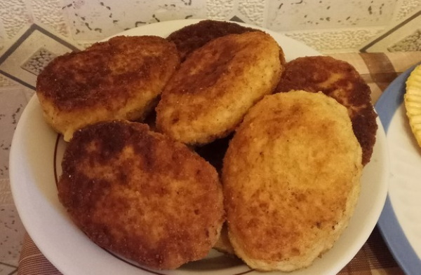 Котлеты Папараць-кветка. Рецепты из куриного фарша, свинины, индейки в духовке, мультиварке, на сковороде